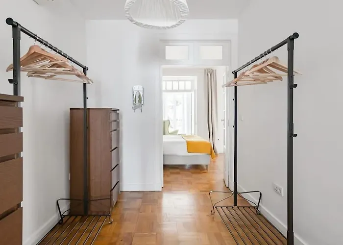 Apartamento Garden Oasis With Patio