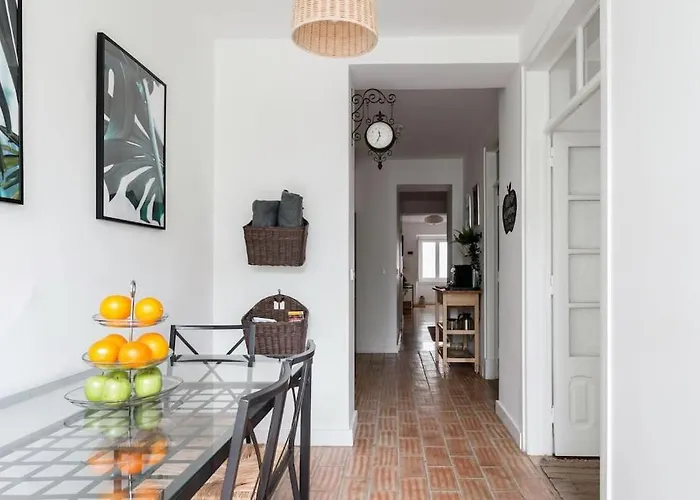 Garden Oasis With Patio Apartamento Lisboa
