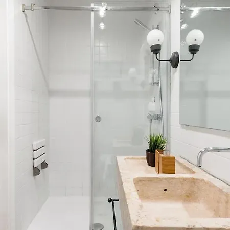 Lejlighed Garden Oasis With Patio *