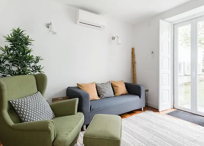 Garden Oasis With Patio Appartement Lisboa